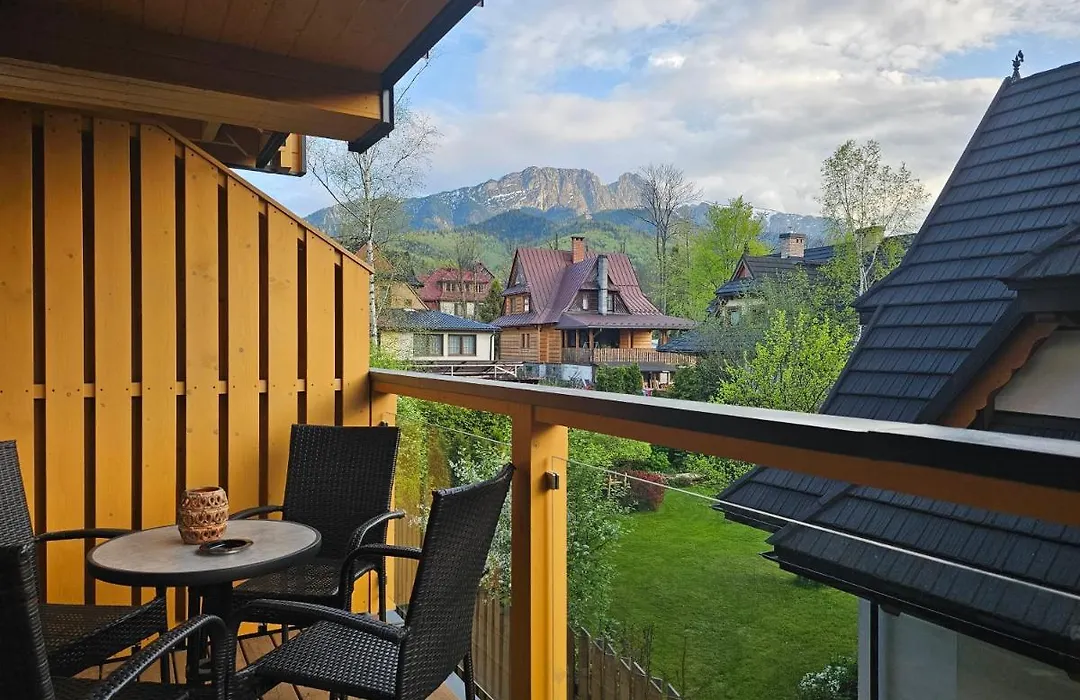 Modrzejewska Residence Apartament z Góralką Giewont View by RentiloPL-1